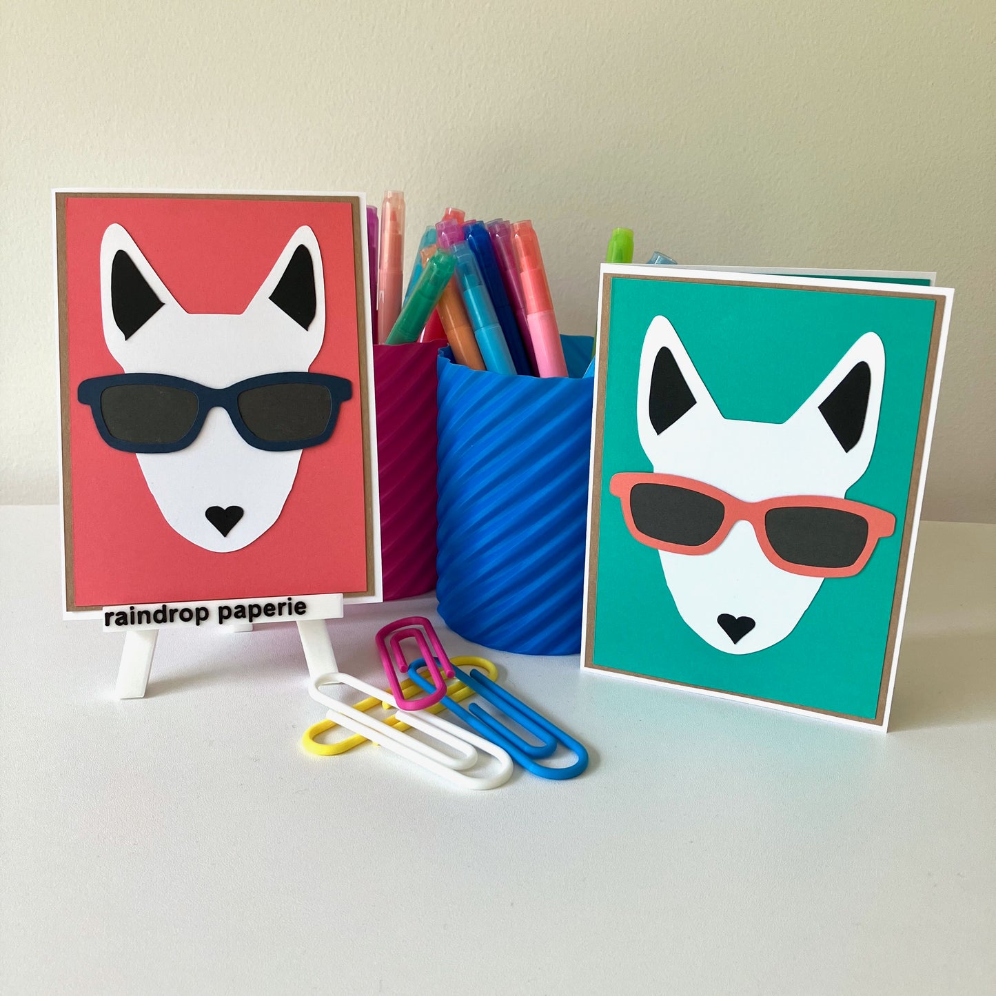 Tarjetas de felicitación de verano con bull terrier