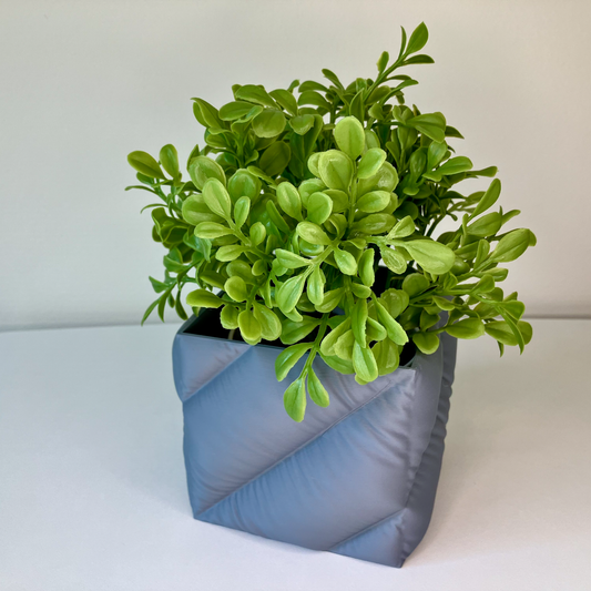 Twisted Quilted Plant Pot